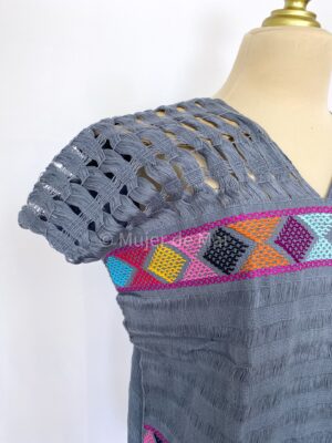 Blusa Telar Rombos Deshilada detalle